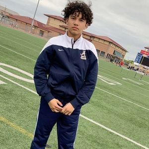 Meet your Posher, Josue